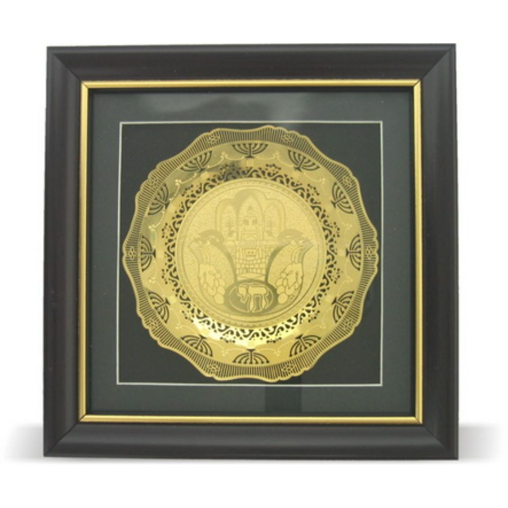 Oval Perforated Plate In Glass Frame 3D, Golden- "Hamsa" 15*15 Cm