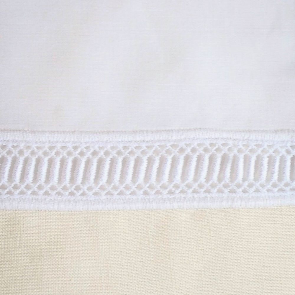 Home Treasures Linen EMLINPRL1CDRUIV Linea Cal King Bed Skirt - Ivory