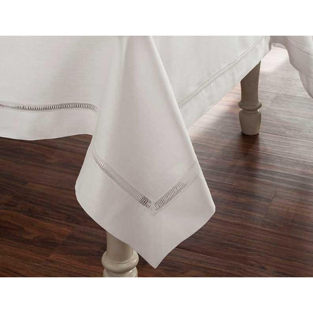 Home Treasures Linen dor-77592 Table Doric 90" Square Tablecloth in White (Square Tablecloth Only)