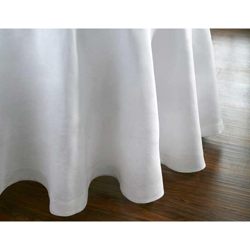Home Treasures Linen pro-73857 Table Provenza 90" Round Tablecloth in White (Round Tablecloth Only)