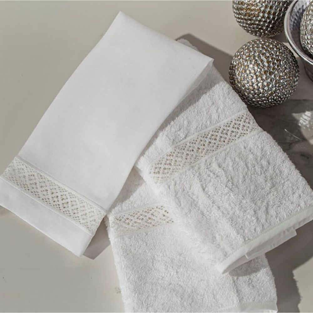 Home Treasures Linen EMVAL8IZMHANWH Valencia Hand Towel (set Of 2) - White Izmir / White Lace