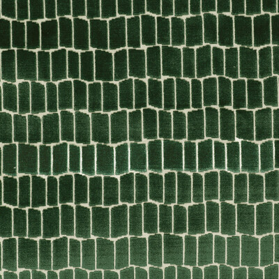 Gaston Y Daniela LCT1015.005.0 Maximo Upholstery Fabric in Verde/Green/Emerald