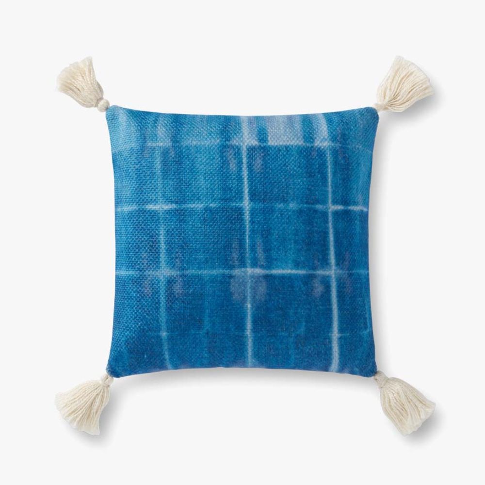 Loloi Rugs P0922 PILLOWS 18" x 18" Pillow in Blue
