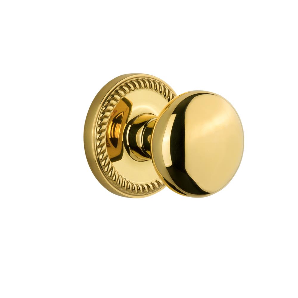 Grandeur by Nostalgic Warehouse NEWFAV Grandeur Newport Plate Passage with Fifth Avenue Knob in Polished Brass