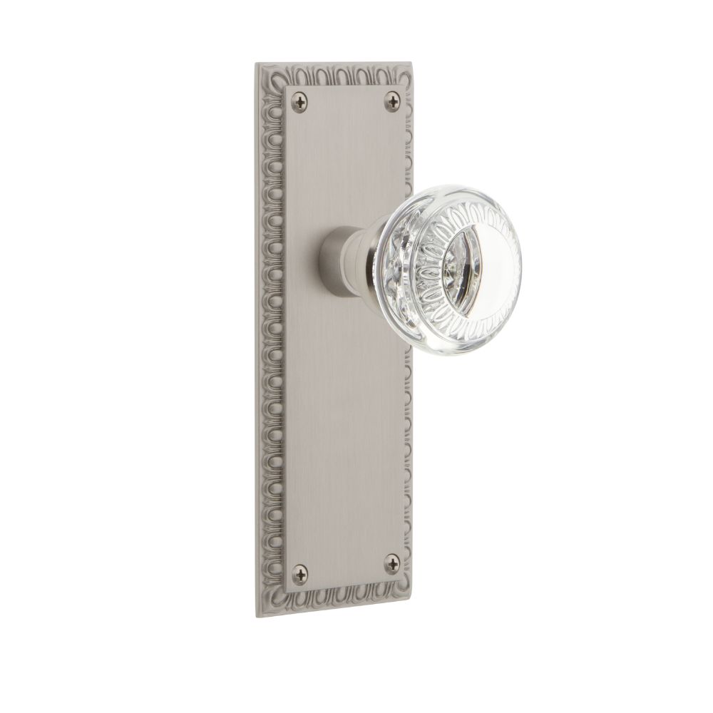 Nostalgic Warehouse AEDCAE Nostalgic Warehouse Neoclassical Plate Passage with Crystal Neoclassical Knob in Satin Nickel