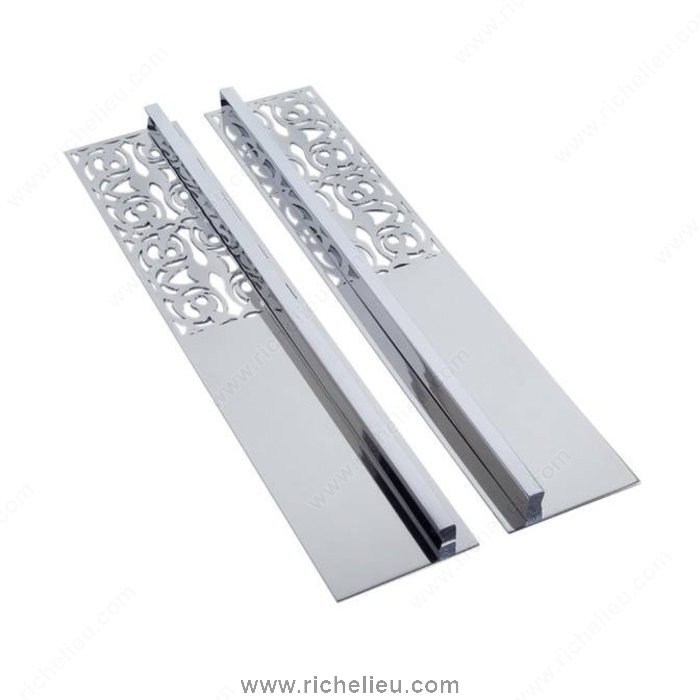 Richelieu Hardware 153320140 2 Metal Handle Pulls & 2 Decorative Plates  -  1533  - Polished Chrome