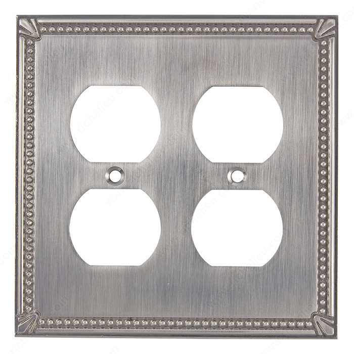 Richelieu Hardware Bp8622195 Contemporary Decorative Electrical Quadruple Switch Plate 123X123MM Brushed Nickel Finish