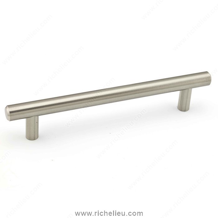 Richelieu BP205128195 Contemporary Metal Pull in Brushed Nickel