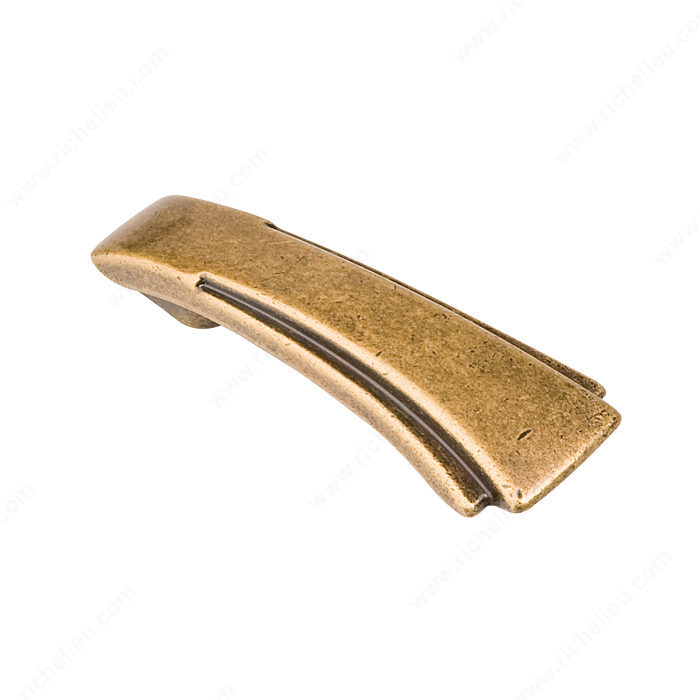 Richelieu 15046066209 Traditional Brass Pull - 1504