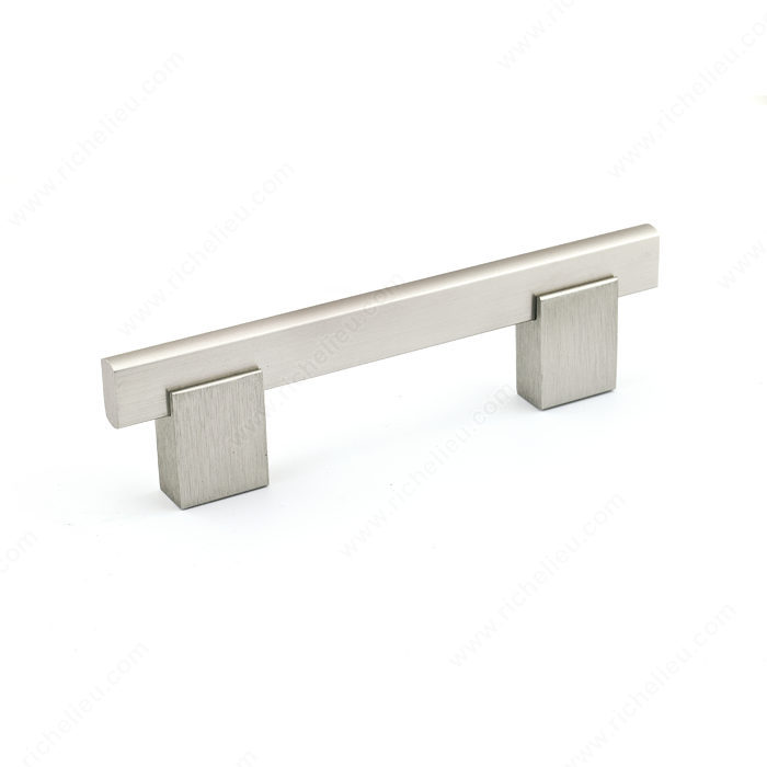 Richelieu BP905096195 Contemporary Metal and Aluminum Pull - 905