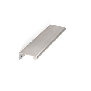 Richelieu BP9696192170 Contemporary Metal Edge Pull in Stainless Steel