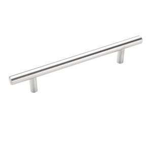 Richelieu 19541170 Contemporary Stainless Steel Pull - 19541