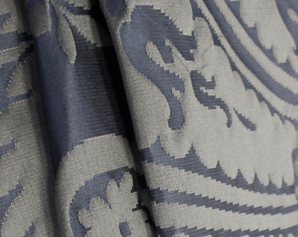 Scalamandre H0 00081668 Grand Dauphin Fabric in Royal