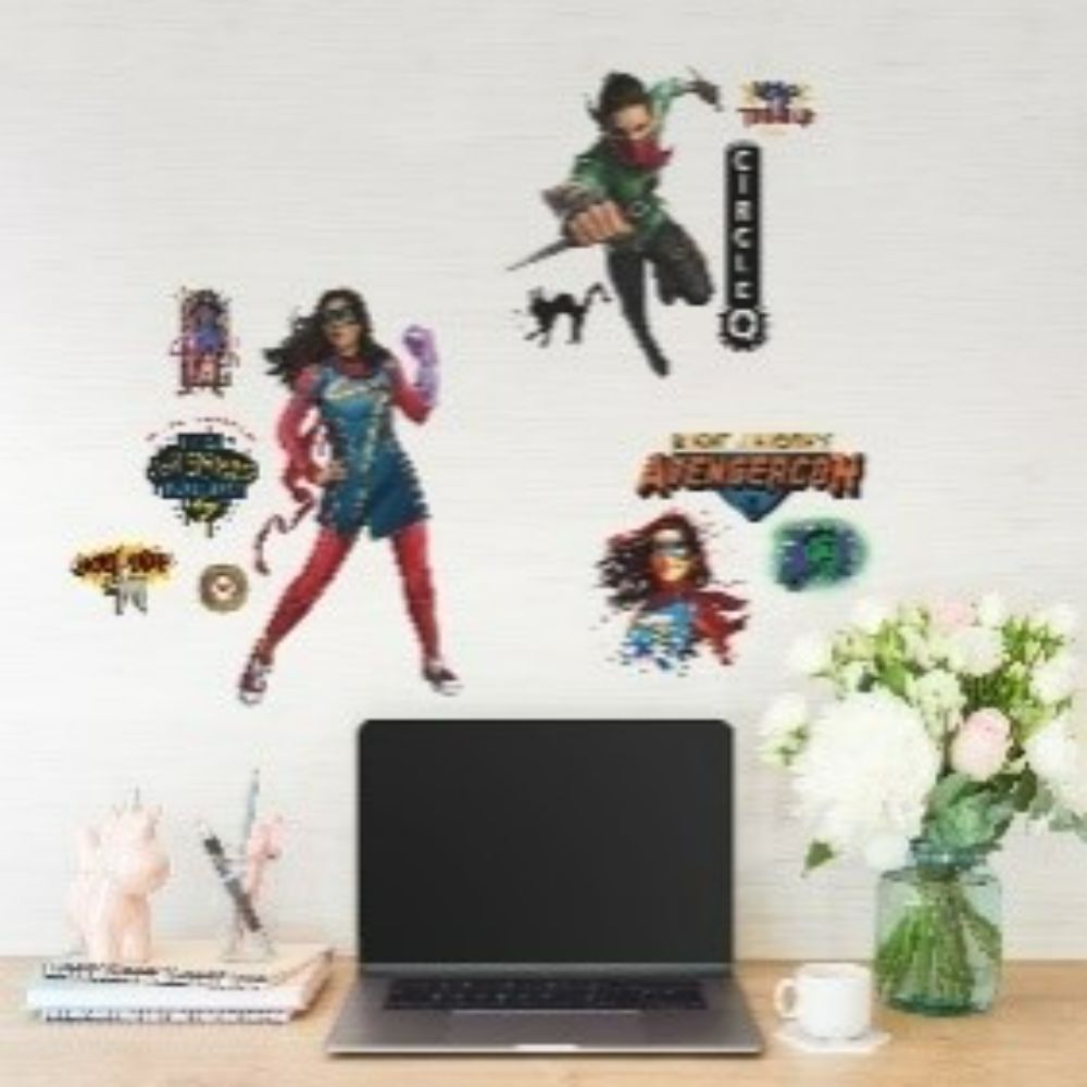 RoomMates by York RMK5209SCS RoomMates Ms Marvel Peel And Stick Wall Decals